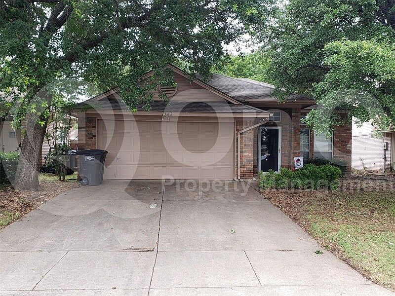 1st image of 1362 Yorkshire St