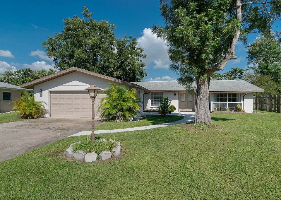1st image of 1753 Banyan Dr