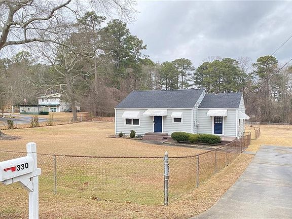 3rd image of 330 Community Dr SW