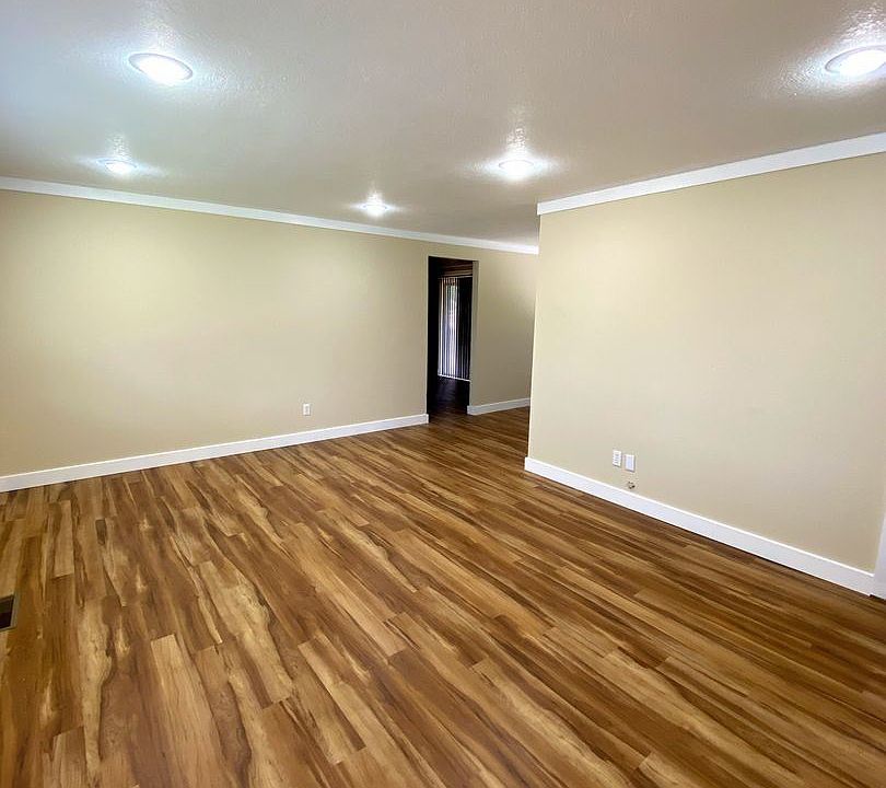 1045 SE Fir Grove Loop, Hillsboro, OR 97123 Zillow