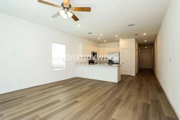 641 Holly Lakes Dr — Photo 5