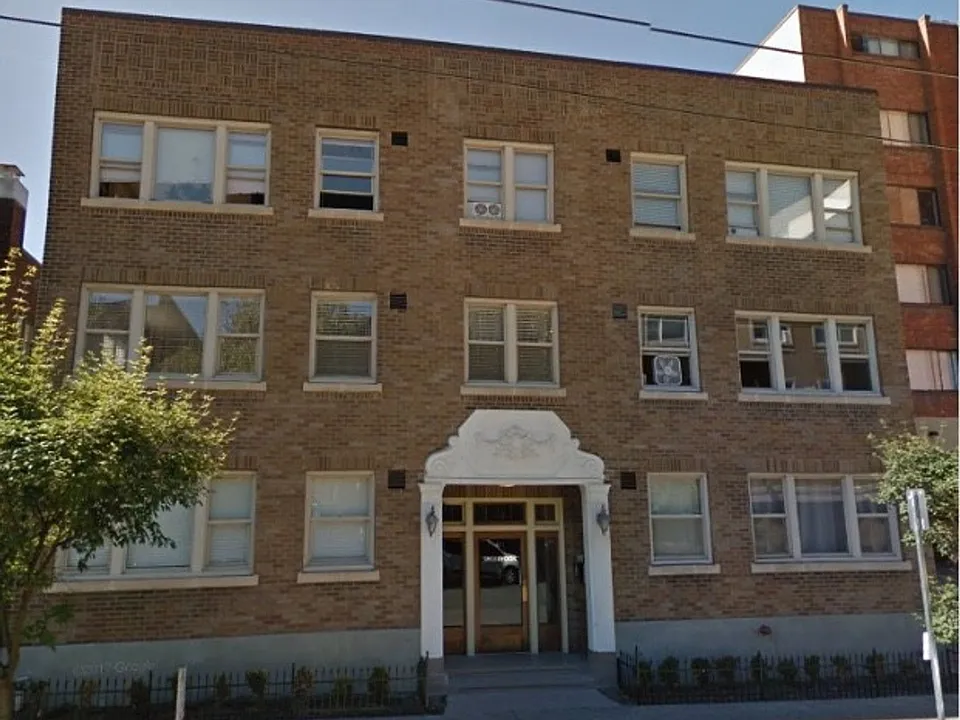 Building Photo 5