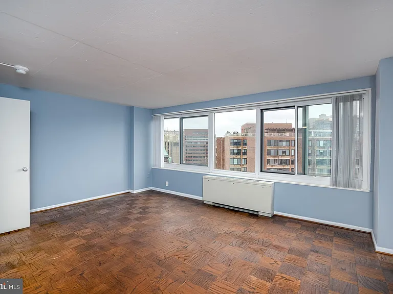1330 New Hampshire Ave NW #902 — Photo 3