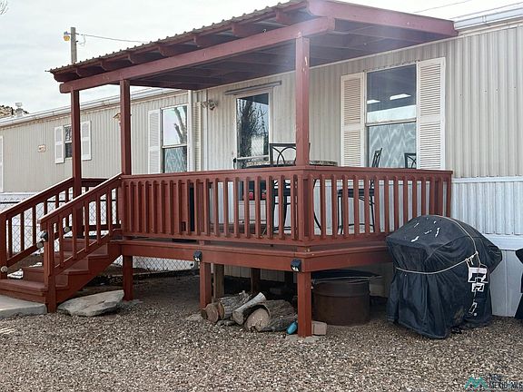 3rd image of 410 Conchas Dr