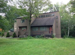 8225 Verbeck Dr, Manlius, NY 13104