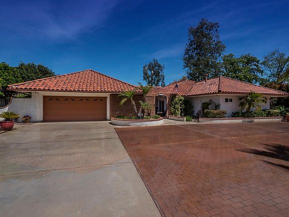 1455 Fairway Dr Camarillo CA-large-002-2