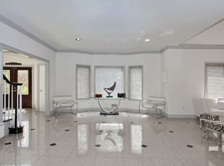 7 Estates Dr, Colonia, NJ 07067