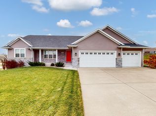 3549 Sunny Hill Ct, Green Bay, WI 54313