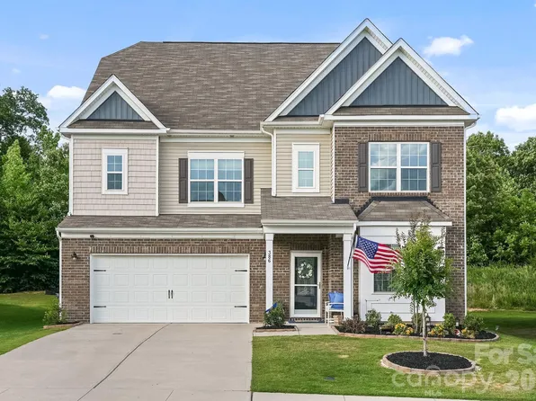 386 Kennerly Center Dr, Mooresville, NC 28115