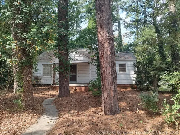 406 Courtland Dr, Sanford, NC 27330