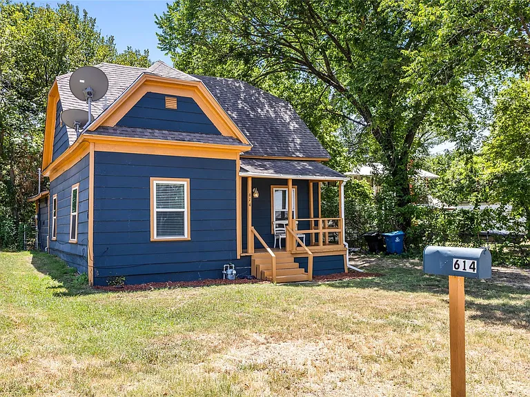 614 Rice St — Photo 18