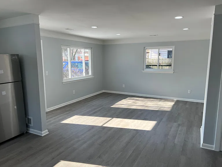 21310 Powers Ave — Photo 12