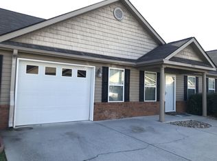 903 Cedar Creek Dr, Rossville, GA 30741