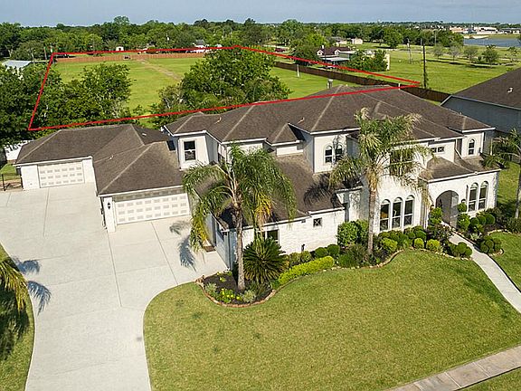 2nd image of 3606 Parkside Dr
