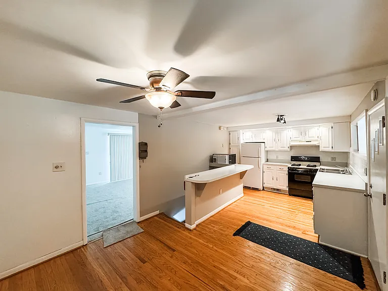 425 Marianna Dr — Photo 6