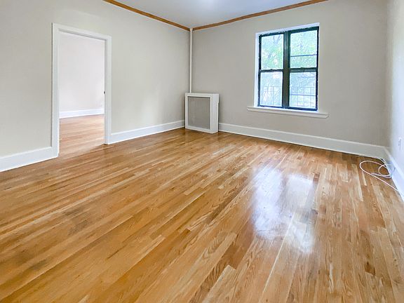 2nd image of 81 Crooke Ave APT 22