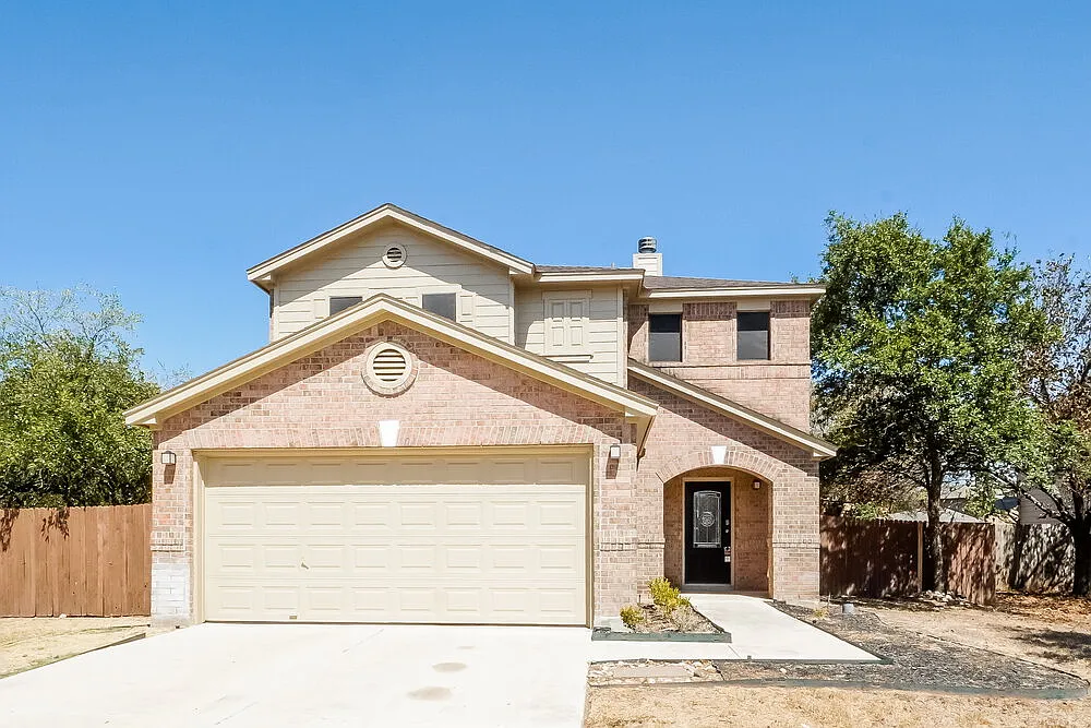3 bed, 2.5 bath, 1897 sqft, $2,035 — Photo 1