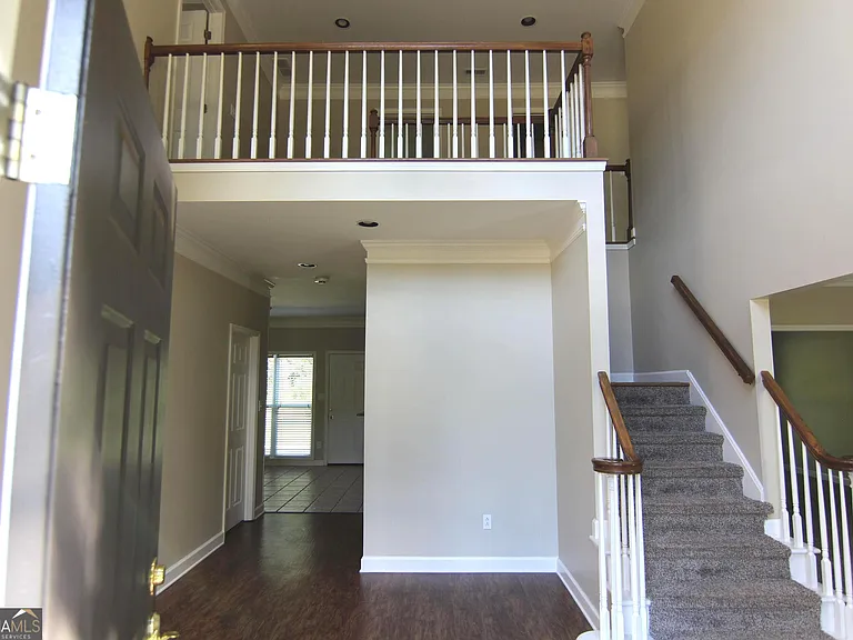 104 Inverrary Ct — Photo 4