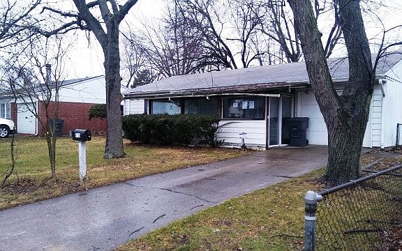 2nd image of 6114 Regina Cir