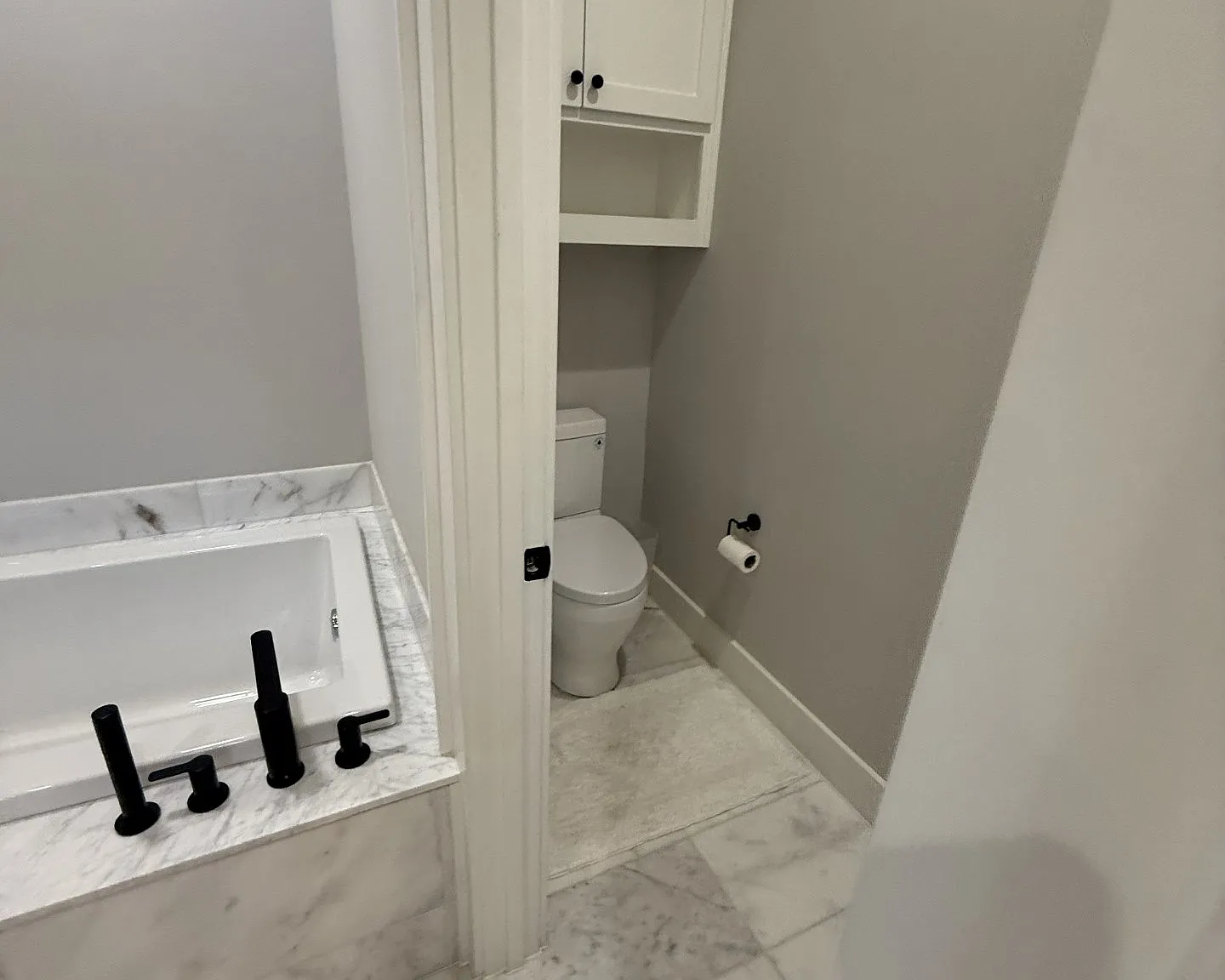 6 bed, 4500 sqft, $15,000 — Photo 1