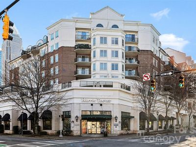 300 W 5th St APT 124, Charlotte, NC, 28202