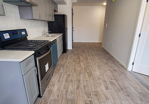 5th image of 25-28 Broadway #5BB