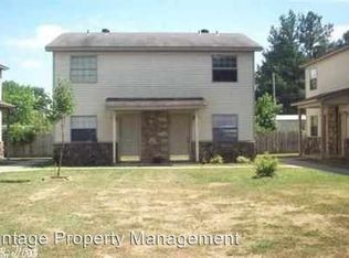 1325 Robins St APT 17, Conway, AR 72034