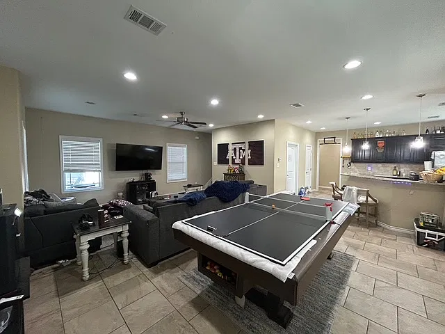 501 Sulphur Springs - 1 — Photo 2