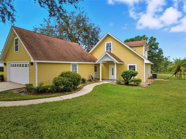 320 Starr Ridge Dr, Lake Wales, FL 33898