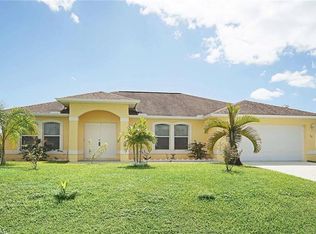 26 SW 13th Ter, Cape Coral, FL 33991