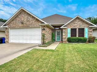 1217 Amsden Cir, Denison, TX 75020