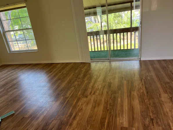 1024 82nd Ter N, Saint Petersburg, FL
