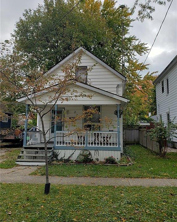 2nd image of 231 Bright St