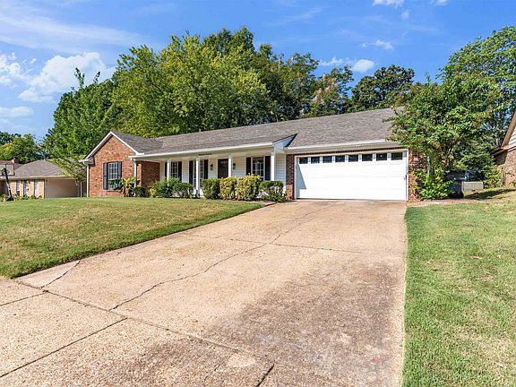 3rd image of 3331 Bluemont Dr