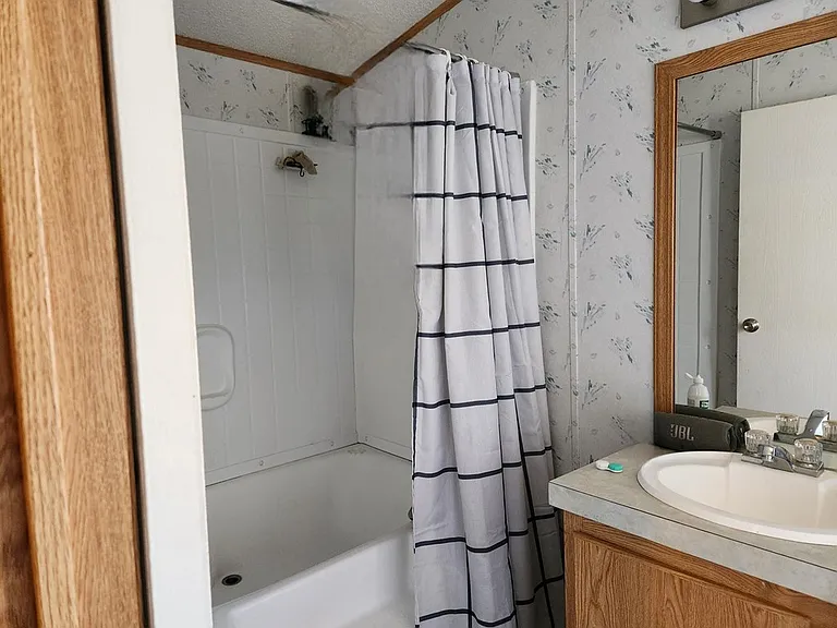 167 Beaumont St — Photo 11