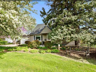 1717 10th Ave, Grinnell, IA, 50112