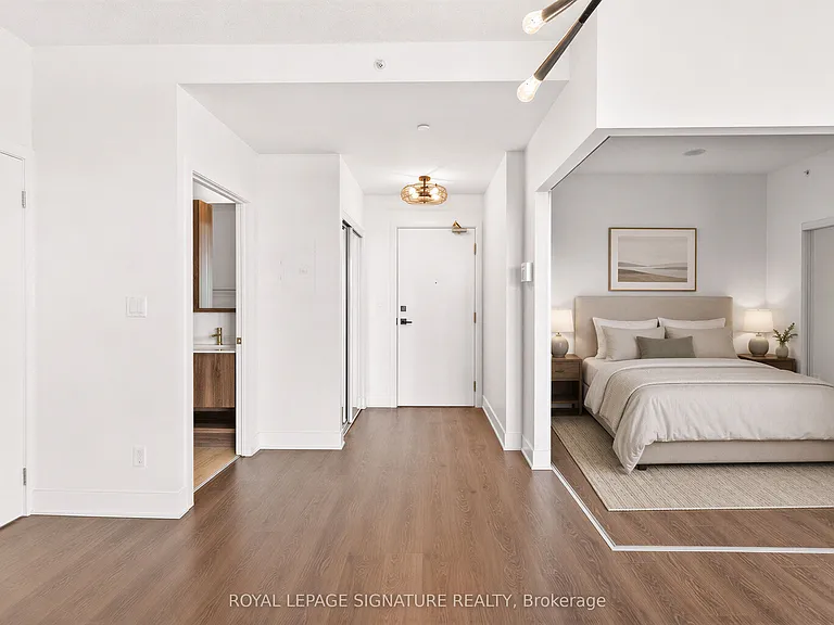 99 The Donway W #920 — Photo 2