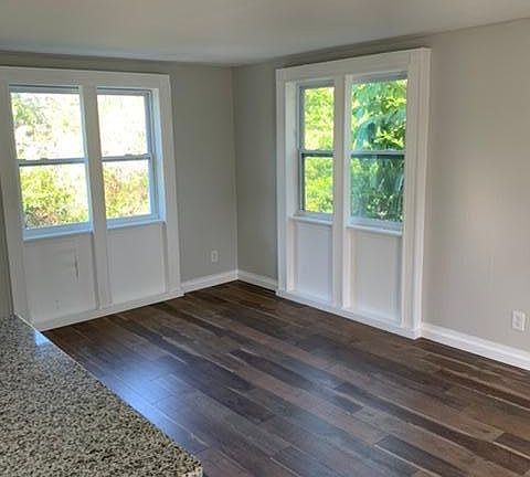 5th image of 116 18th Ave S #2