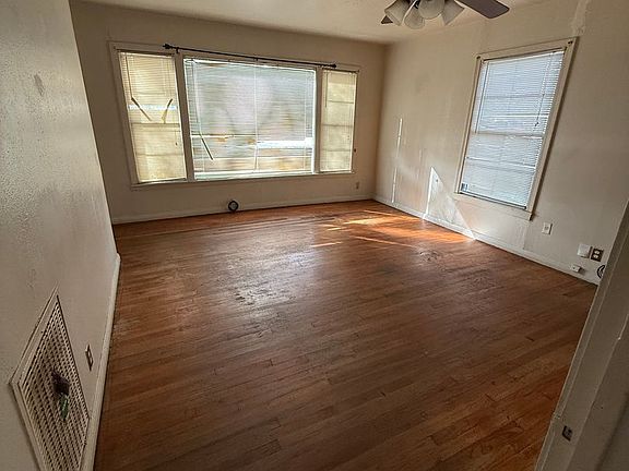 4th image of 615 Vermont St
