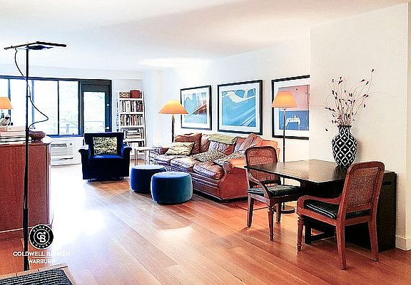 3rd image of 372 Central Park W APT 4X