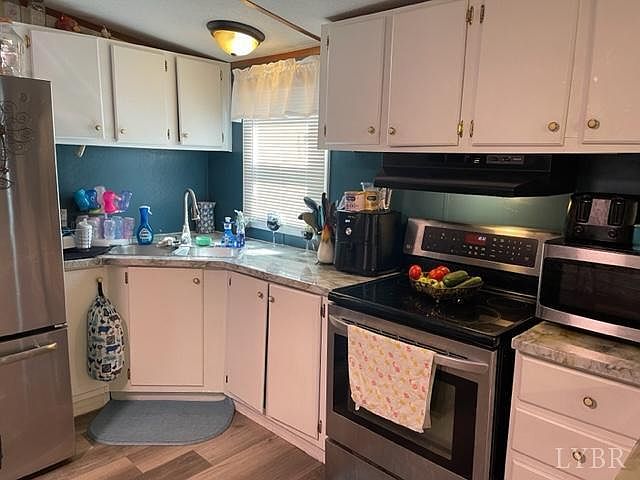2nd image of 255 Hunting Ridge Dr