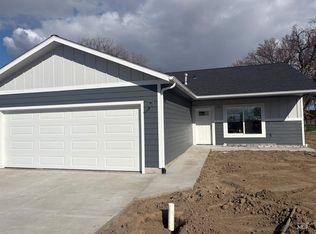 3419 Glacier Dr, Lewiston, ID 83501