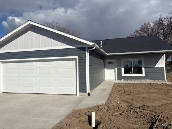 3419 Glacier Dr, Lewiston, ID 83501