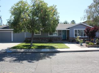 2100 Loyola Way, Turlock, CA 95382