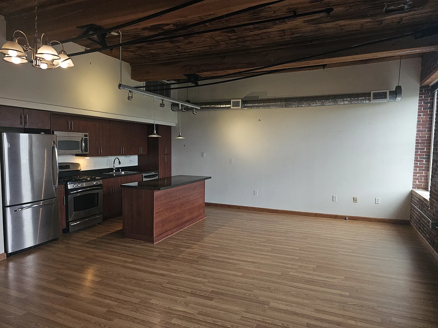 1 bed, 787 sqft, $2,000 — Photo 3