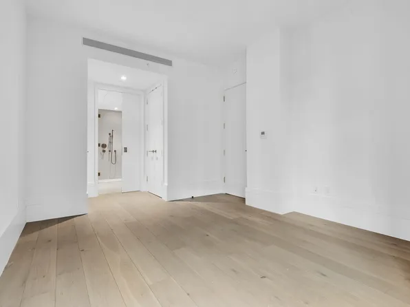 310 East 86th Street image 10 of 16