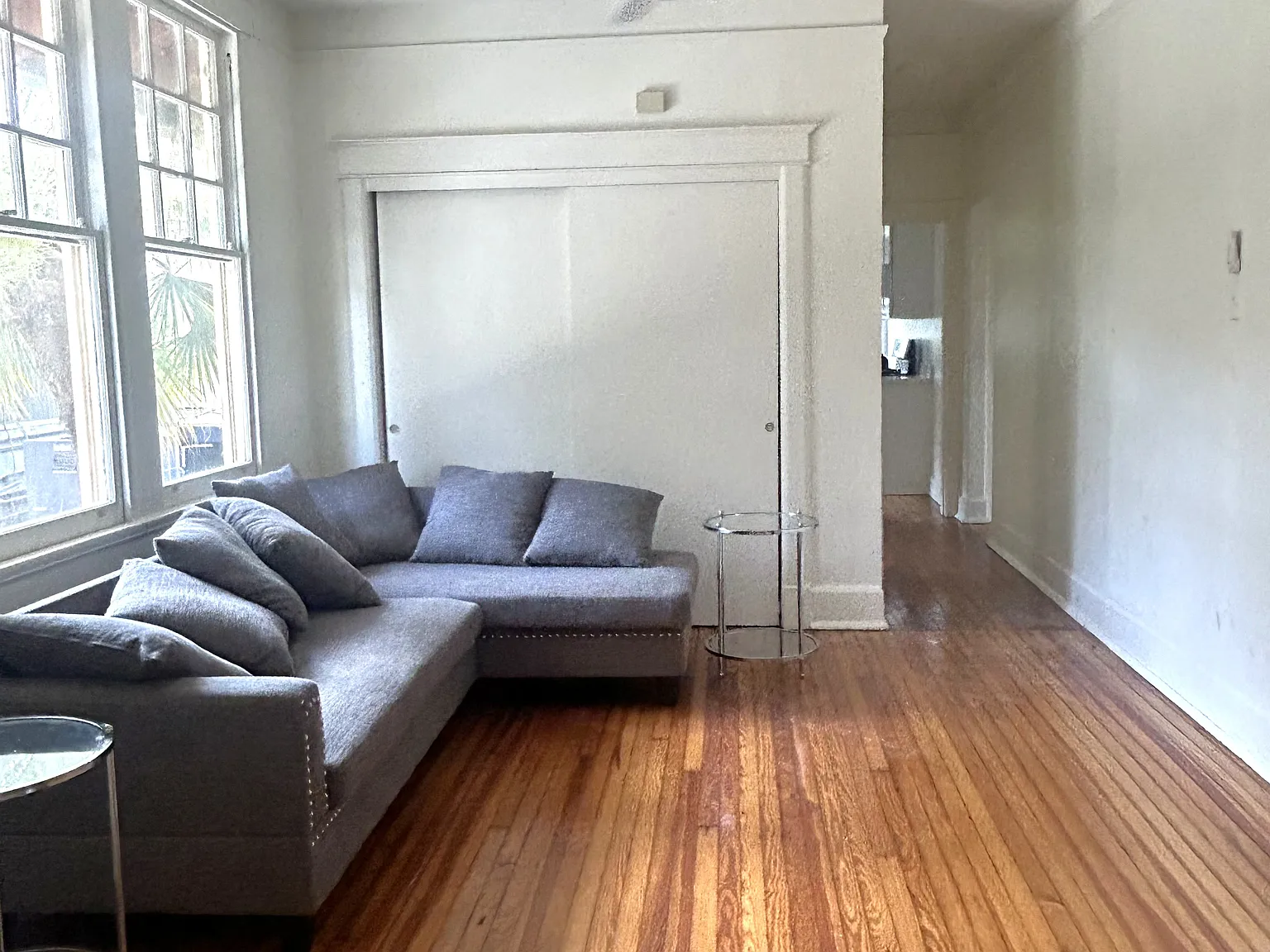 4 bed, 1750 sqft, $4,400 — Photo 3