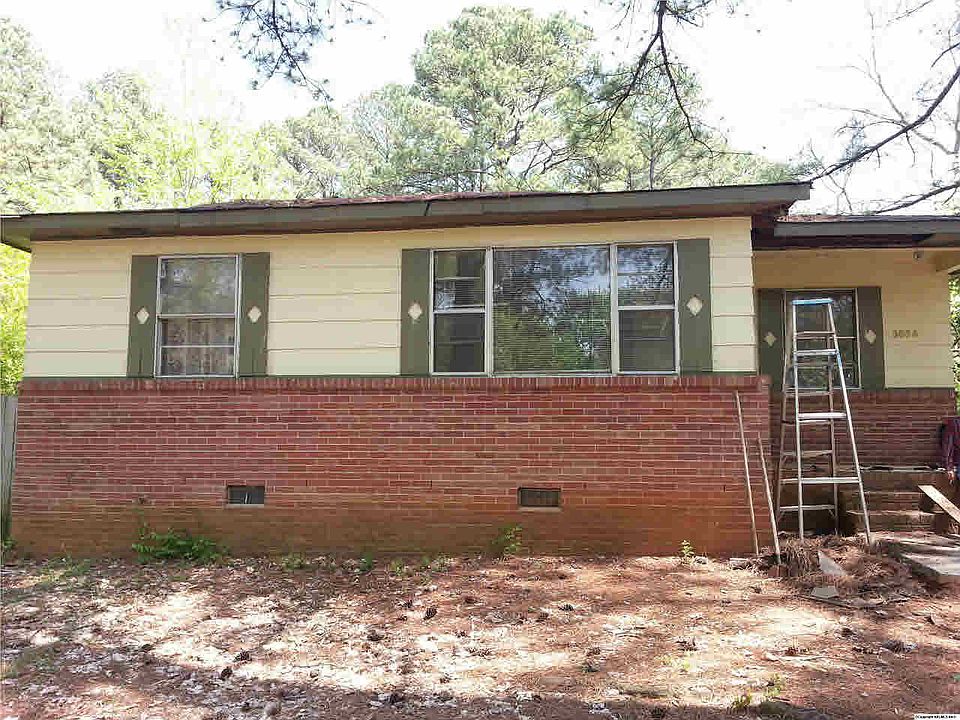 2nd image of 3834 Melody Rd NE
