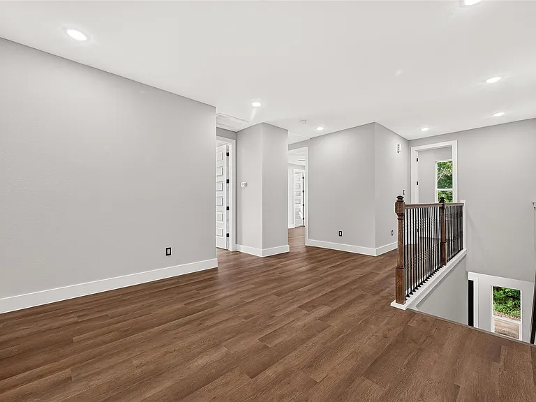 703 Carol Lynn Dr #B — Photo 34