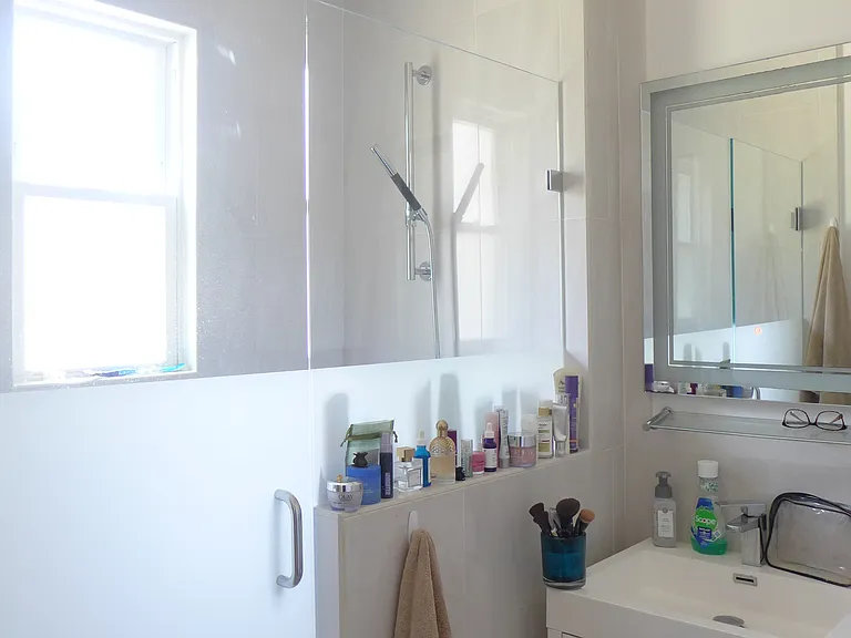 255 Derby St #1 — Photo 10